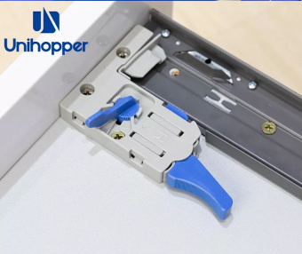 Clip-on фиксатор для ящика Unihopper Magic Box (комплект)